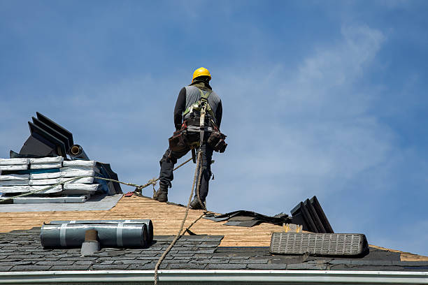 Professional Gutter Installation technician working in Arlington, IA